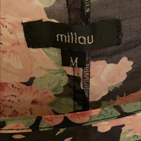 Sheer High-low Top Floral - Picture 3 of 6